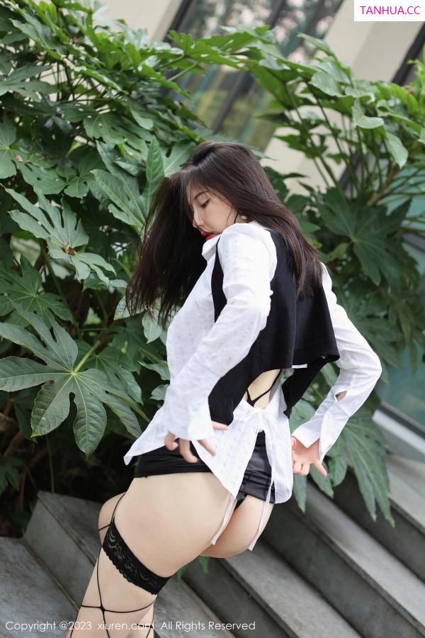 薛曼柔  [XiuRen]高清写真图 2023.10.18 No.7525 曼柔 妩媚美腿第23张图片